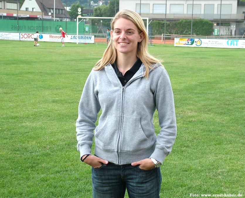 Nia Knzer Frauenfussballweltmeisterin