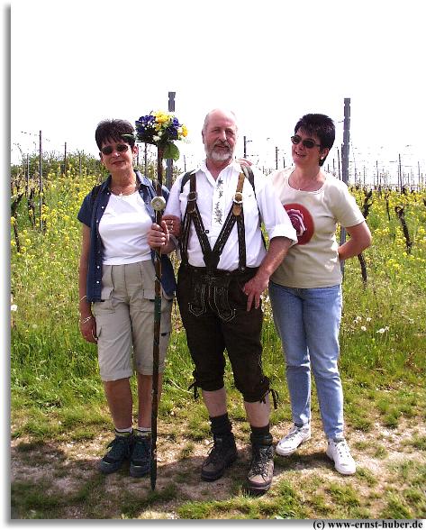 Echte Wanderfreunde beim Weinwandertag in Erlenbach