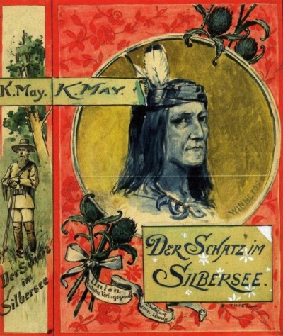 (Cover auf dem vorderen Einbanddeckel): „Der Sohn des Brenjgers“, 1890 (Abdruck mit freundlicher Genehmigung des J. H. Rll Verlages GmbH, Dettelbach)