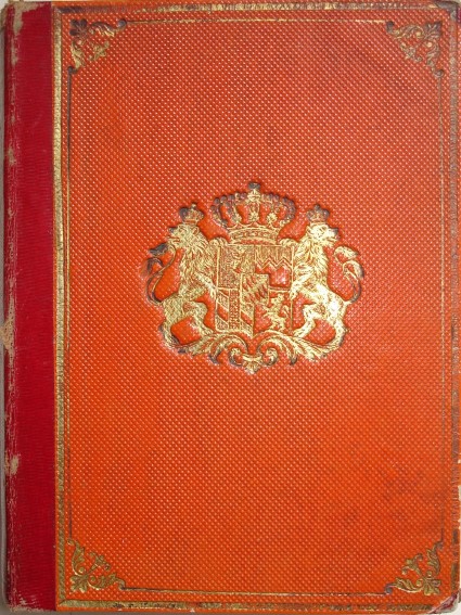 Vorderer Einbanddeckel eines Buchpreises 1862. Das aufgedruckte bayerische Wappen betonte die Bedeutung einer solchen Ehrung fr besondere Schulleistungen.